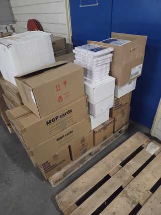 Grote partij Kerstkaarten div soorten +/- 15000 stuks